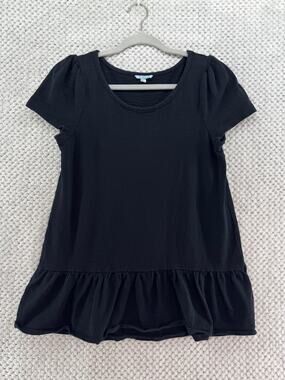 Leifnotes Top Womens S Black Cotton Stretch Ruffle Hem Crew Neck
